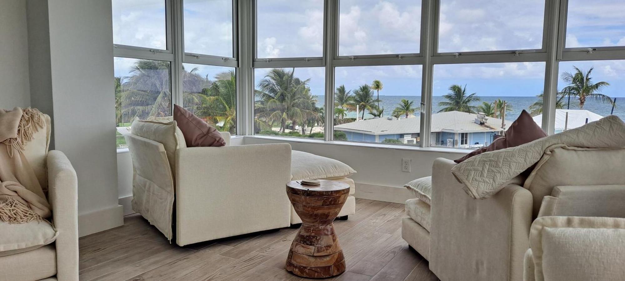 Appartement Newly Remodeled Luxury Beachfront 2-bedroom