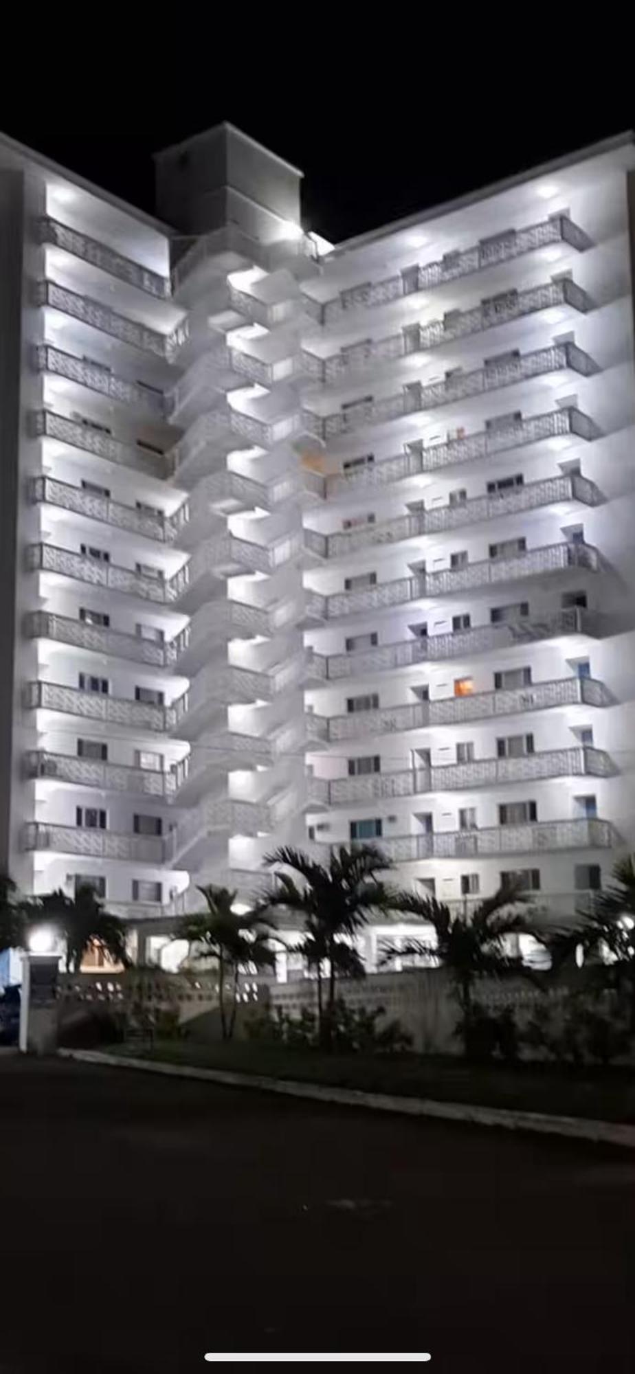Appartement Newly Remodeled Luxury Beachfront 2-bedroom *