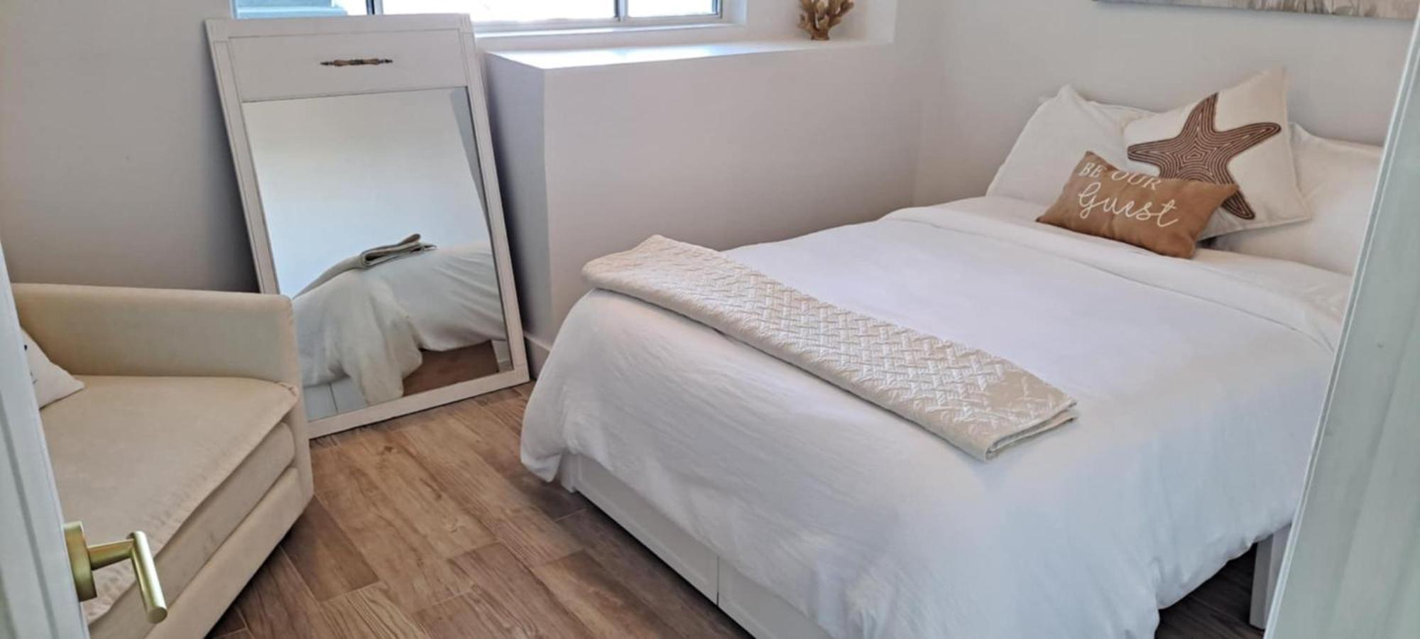 Newly Remodeled Luxury Beachfront 2-bedroom Appartement